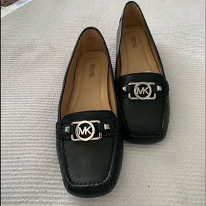 Black Michael Kors flats “NEW”